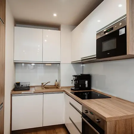 Ah Povazska Iv Apartamento Košice
