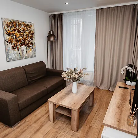 Ah Povazska Iv Apartamento Košice